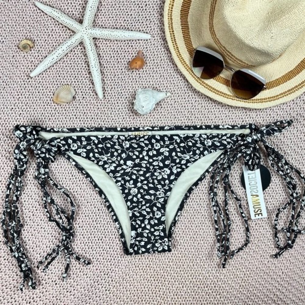 NWT Amuse Society Beach Vida Bling Tassel Bikini Bottoms Size L
